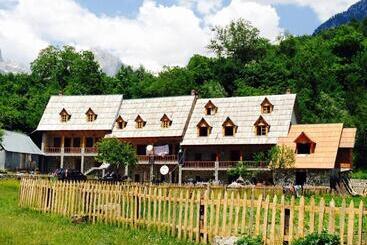 Pansiyon Bujtina Harusha