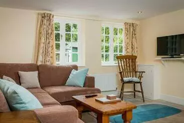 Aamiaismajoitus (B&B) Vicarage Cottage