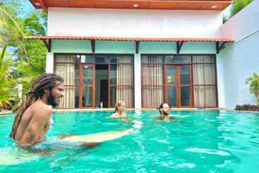 Pensiune Artist Village