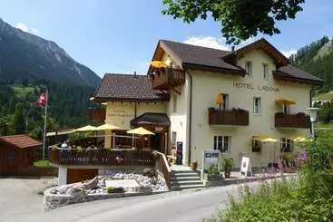 בית מלון כפרי Ladina