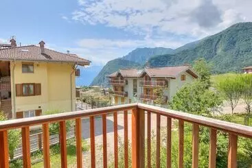Apartamenty turystyczne Casa Tra Borgo E Lago Happy Rentals