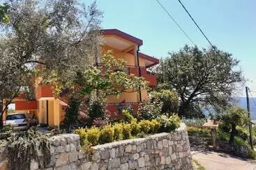 آپارتمانهای توریستها Apartment Macic Dub Ii