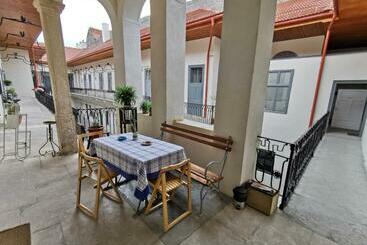 Жильё для туристов Apor Apartments