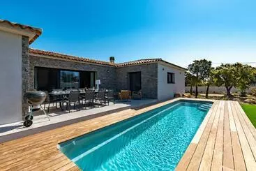 ツーリストアパートメント Villa Asphodede