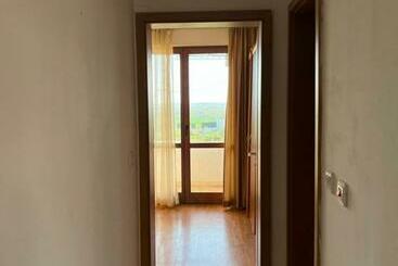 شقق خاصة سياحية сдам 2х комнатную квартиру в кошарице