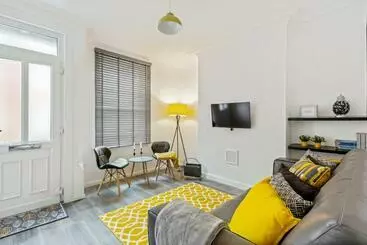 ツーリストアパートメント Spacious & Central Entire Home