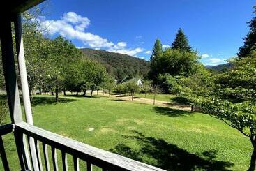 דירות לתיירים Crabapple Cottage Harrietville