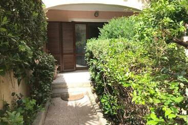 Жильё для туристов Gli Oleandri