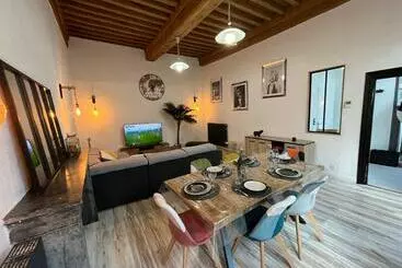 Turistihuoneistot Appartement 6 Personnes   Au Coeur Du Centre Ville