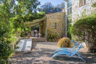 דירות לתיירים Villa En Pierre Avec Piscine Privee 6 Pers Callas