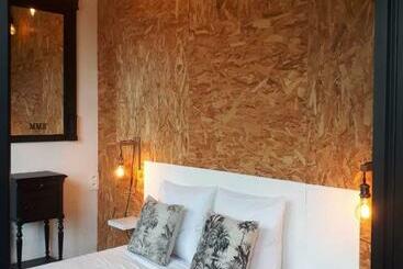 ツーリストアパートメント Chez Mr Léon Mme Léontine