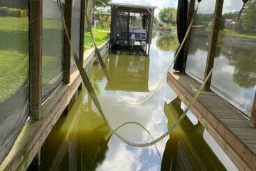 Apartamenty turystyczne Golden Pineapple Vacation Homes Okeechobee Fl