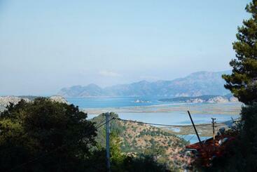 관광객 아파트 Kozalak Evleri