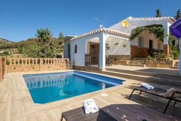 Vakantie-appartementen Piedra Blanca Frigiliana By Ruralidays