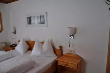 ベッドアンドブレックファースト Cafe Pension Erbhof