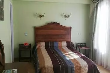 Hotel Au Pied Du Chateau