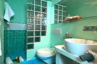 آپارتمانهای توریستها Molo Blu Apartment In La Maddalena