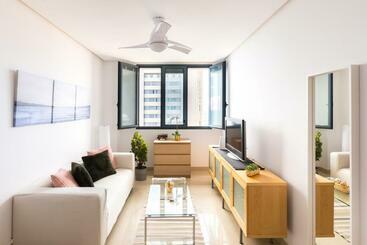 Vakantie-appartementen Santa Cruz Twin Towers: Shore & City Seaside Views