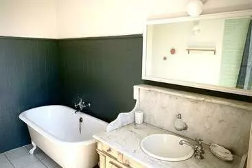Vakantie-appartementen Sous Le Tilleul De La Condomine