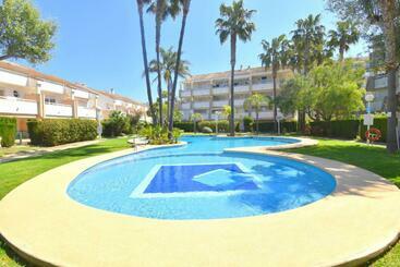 ツーリストアパートメント Apartamento Jardines Del Saladar Javea   5038