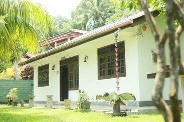 Turist apartmanları Yevon Villa