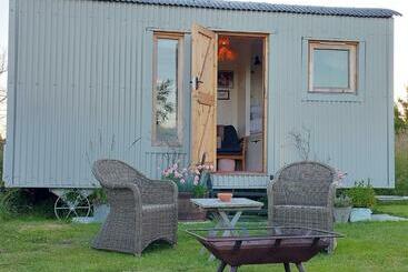 דירות לתיירים Doris