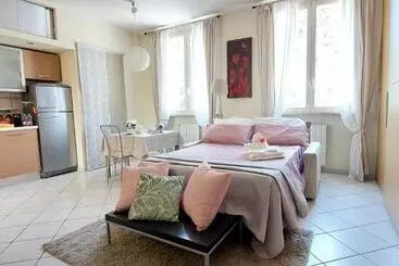 آپارتمانهای توریستها Rifugio Del Sole App Luminoso In Centro A Livorno