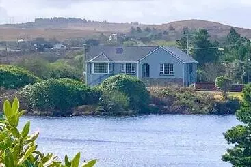Vakantie-appartementen The Lake House Dungloe