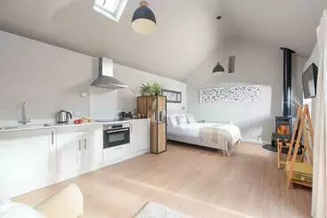 ツーリストアパートメント The Rest House