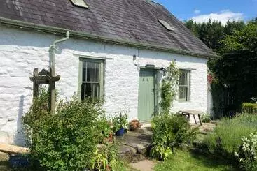 ツーリストアパートメント Traditional 18th Century Welsh Cottage