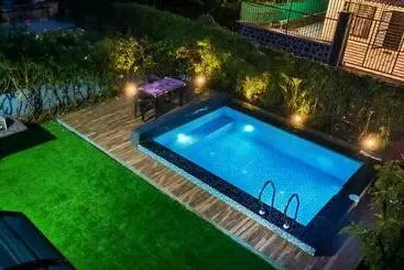 Turista apartmanok Casa Di Fortuna 3bhk Private Pool Villa Lakhani Estates