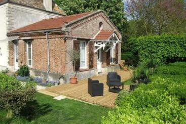 관광객 아파트 Le Pavillon De La Mare