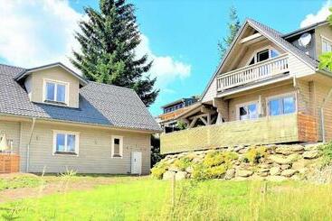 Turistihuoneistot Chalets Zum Latschen