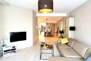 Жильё для туристов Familie Appartement Hartje Knokke Met Optie Parking