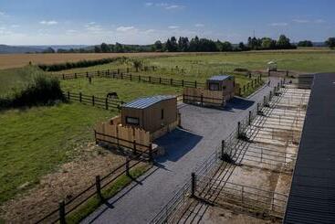 דירות לתיירים Les Tiny Du Pré Mathy   Logements Insolites Avec Jacuzzi à Profondeville