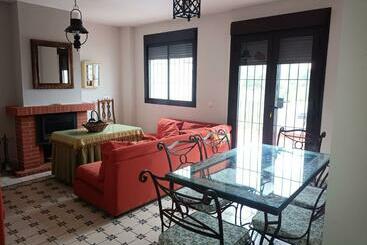 Жильё для туристов El Corralon De Severo