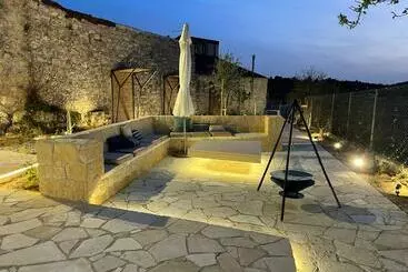 Turistihuoneistot Mylofou