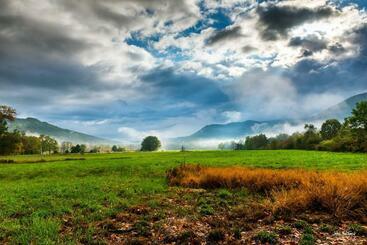 Turista apartmanok Spacious 3br+ Douglas Lake +pigeon Forge+ Gym +disney+ Firepit +creek+ Fishin