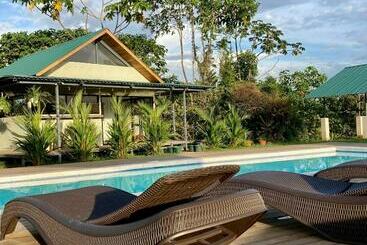 דירות לתיירים Gatehouse Cabin Stunning Accommodation With Pool In Drake Bay