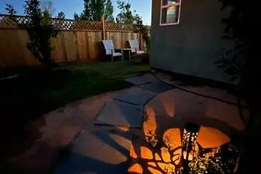 Turistlejligheder Cozy Orchard Garden Tiny House W Hottub Ac Firepit