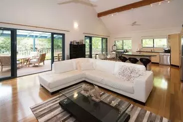 관광객 아파트 The River House   In The Heart Of Margaret River!
