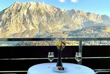 Turistihuoneistot White Rose Apartment In Kulmhof