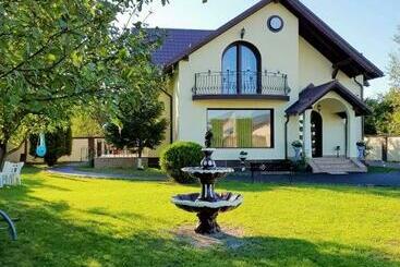 شقق خاصة سياحية Casa Cu Ceas