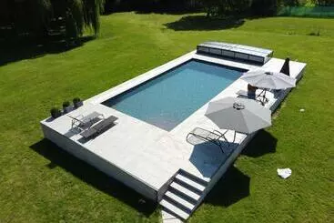 Ferienwohnungen Nemespécsely Udvarház