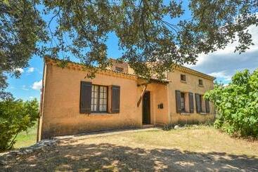 شقق خاصة سياحية Stunning Home In Saint Siffret With Wifi