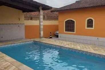 ツーリストアパートメント Casa Com Piscina E Churrasqueira