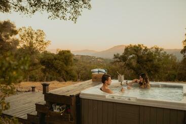 Жильё для туристов Family Farmhouse By Casa Oso With Views And Spa