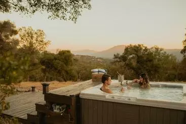 Turistihuoneistot Family Farmhouse By Casa Oso With Views And Spa