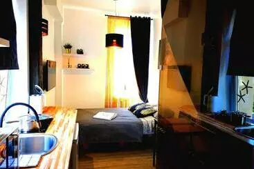 آپارتمان‌های توریست‌ها Gold & Studio