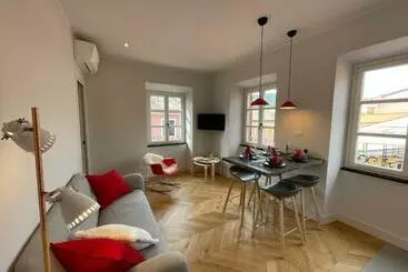 آپارتمان‌های توریست‌ها Mare E Cielo Luxury Apartment 2br